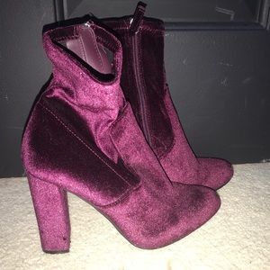 Steve Madden velvet booties